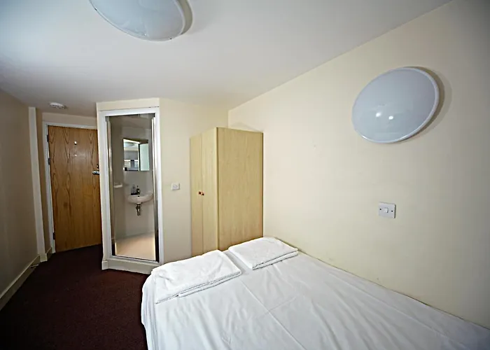 Trigg Hall Kompleks wypoczynkowy 2*