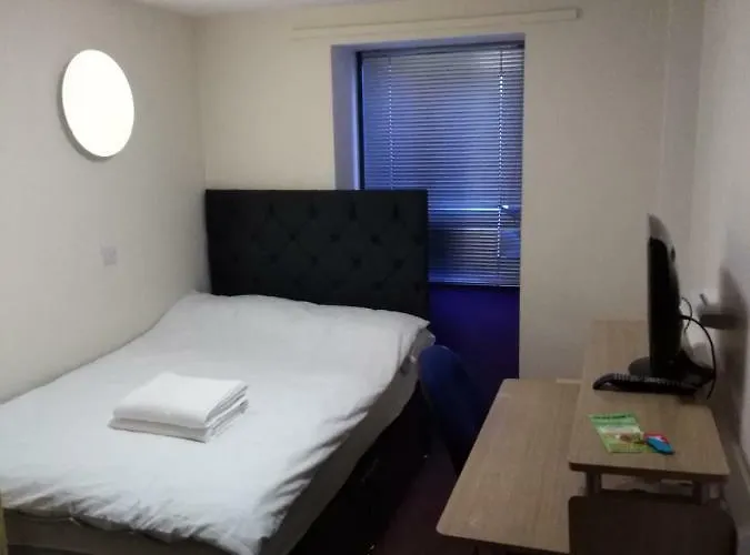 Trigg Hall Kompleks wypoczynkowy 2*