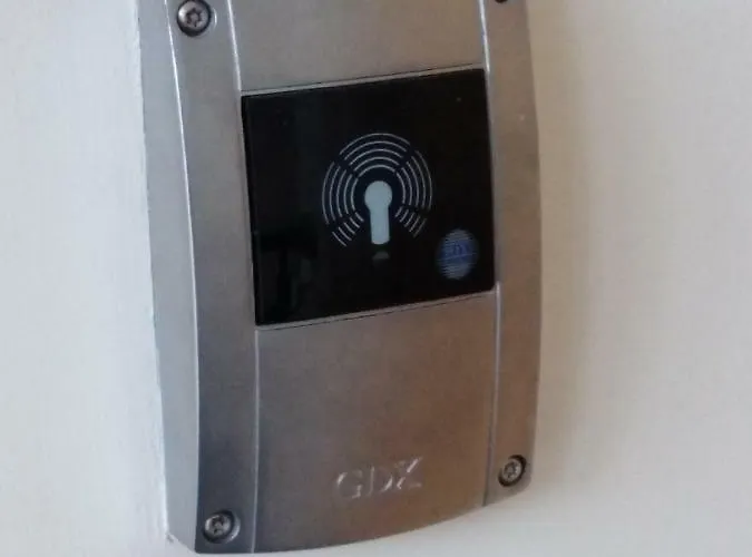 Trigg Hall 假日公园 2*